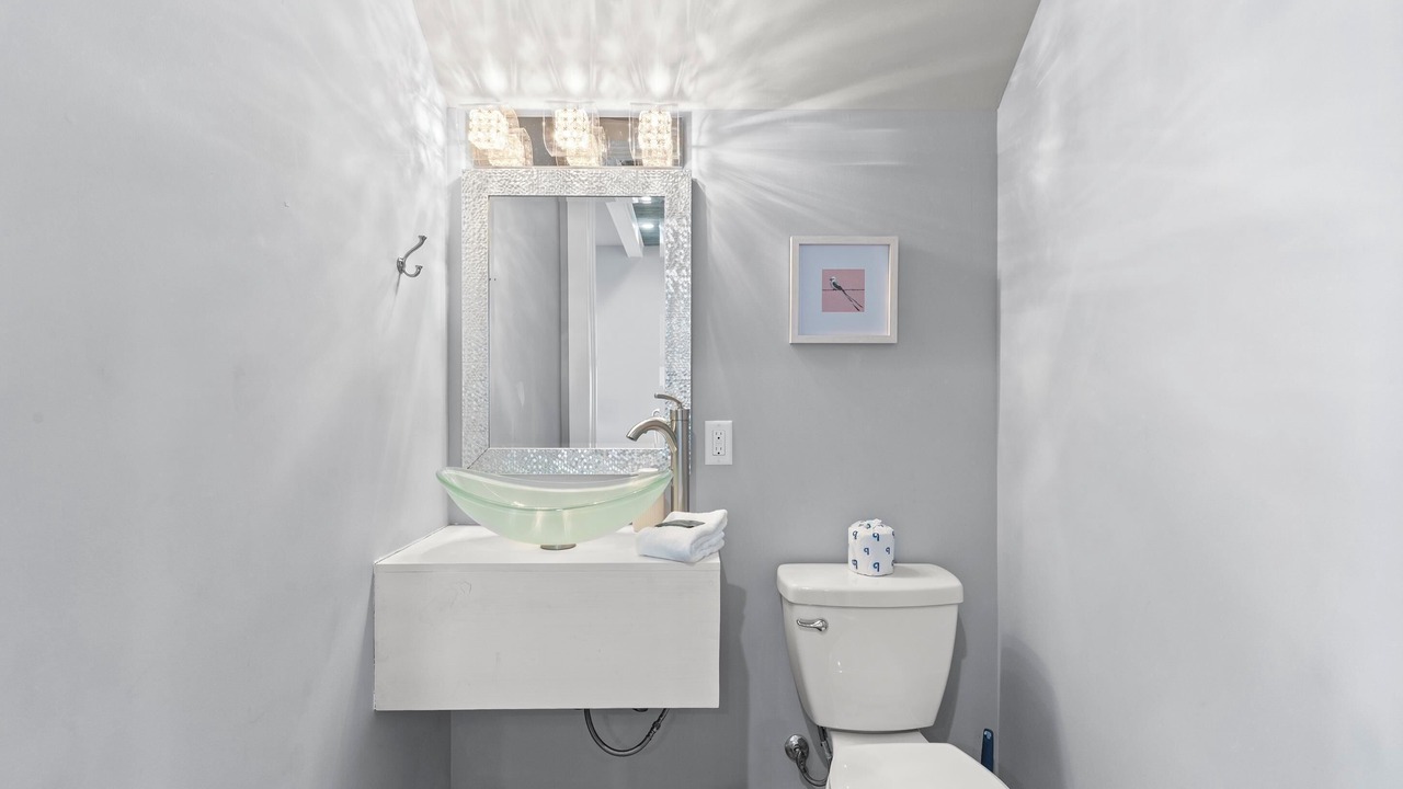 Photo of Bathroom in Treetop