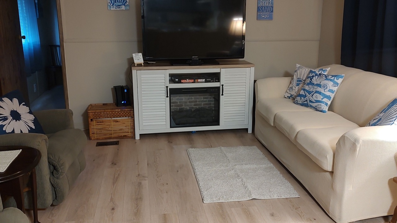 Photo of Livingroom in Betmar Acres