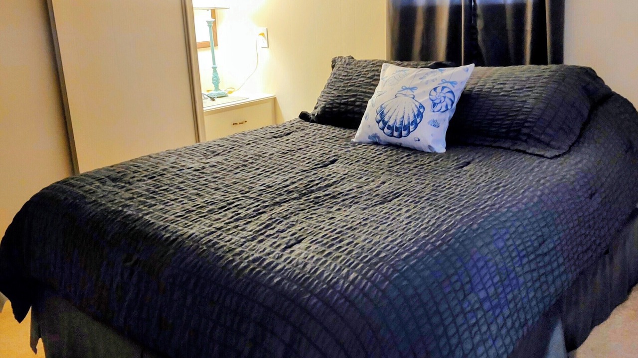 Photo of Bedroom in Betmar Acres