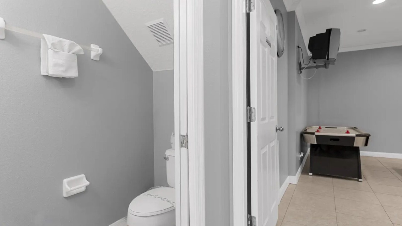 Photo of Bathroom in Davenport