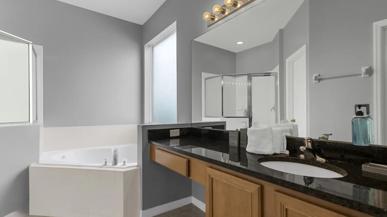 Photo of Bathroom in Davenport