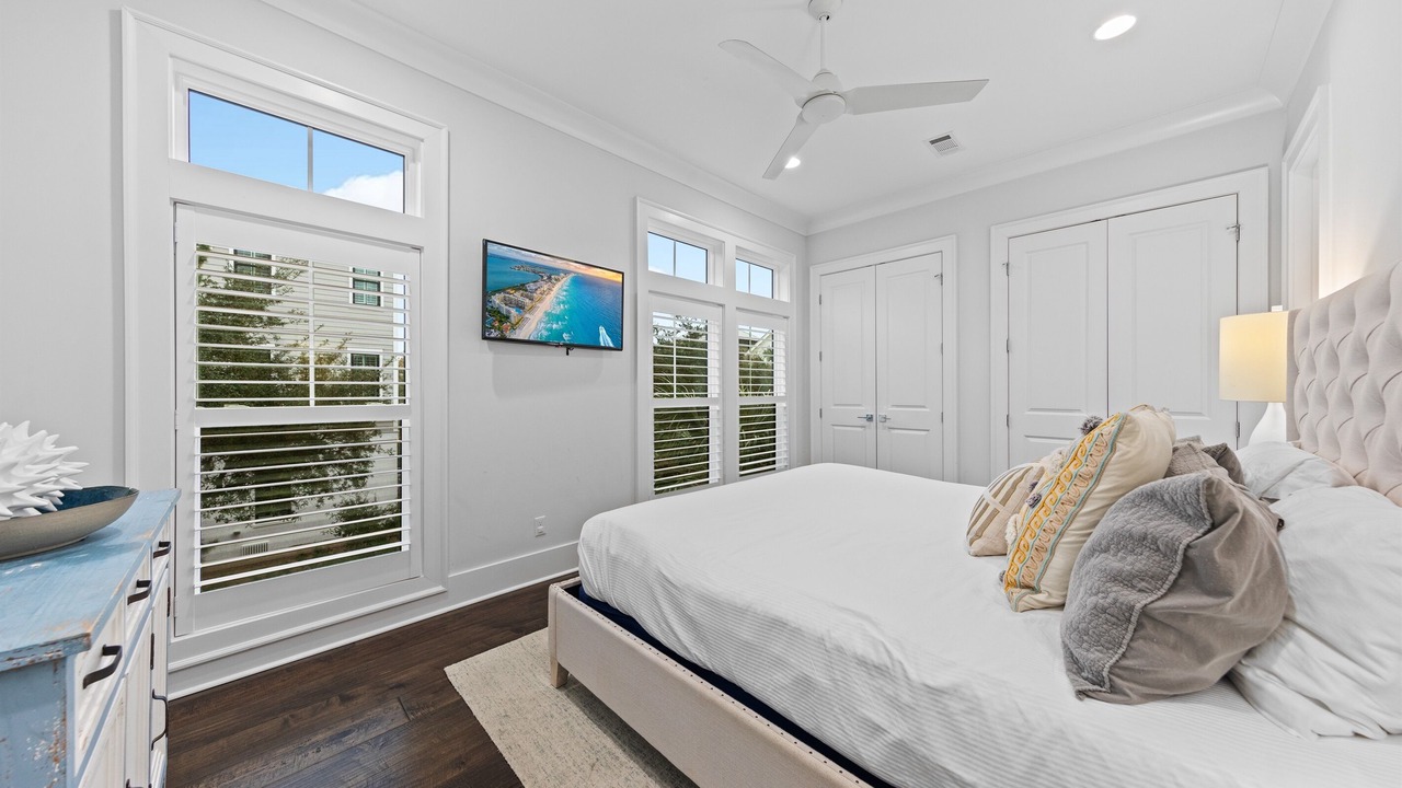 Photo of Bedroom in Seagrove Beach