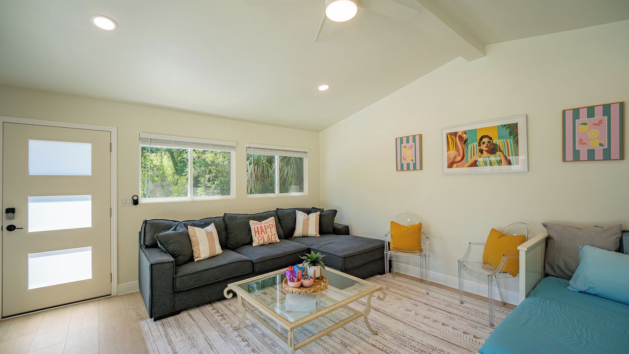 Photo of Livingroom in Gainesville