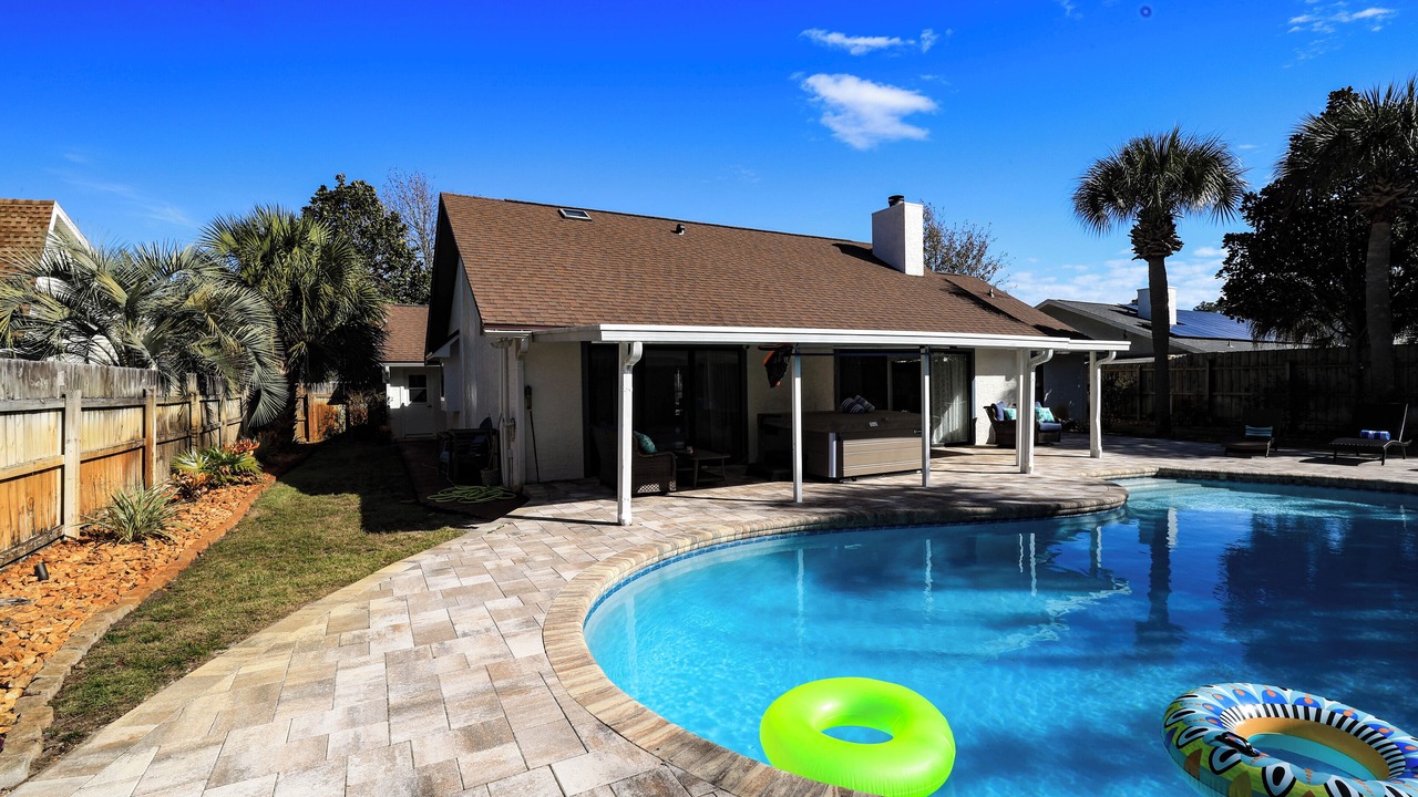 Photo of Outdoor in Thomas Drive