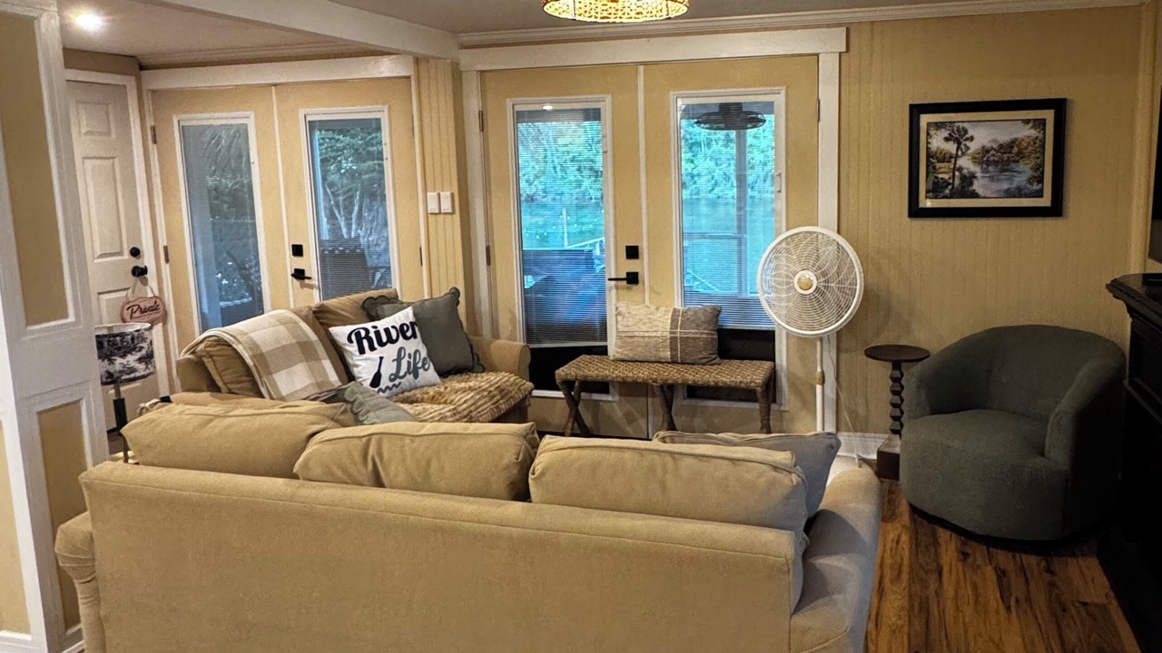 Photo of Livingroom in Dunnellon