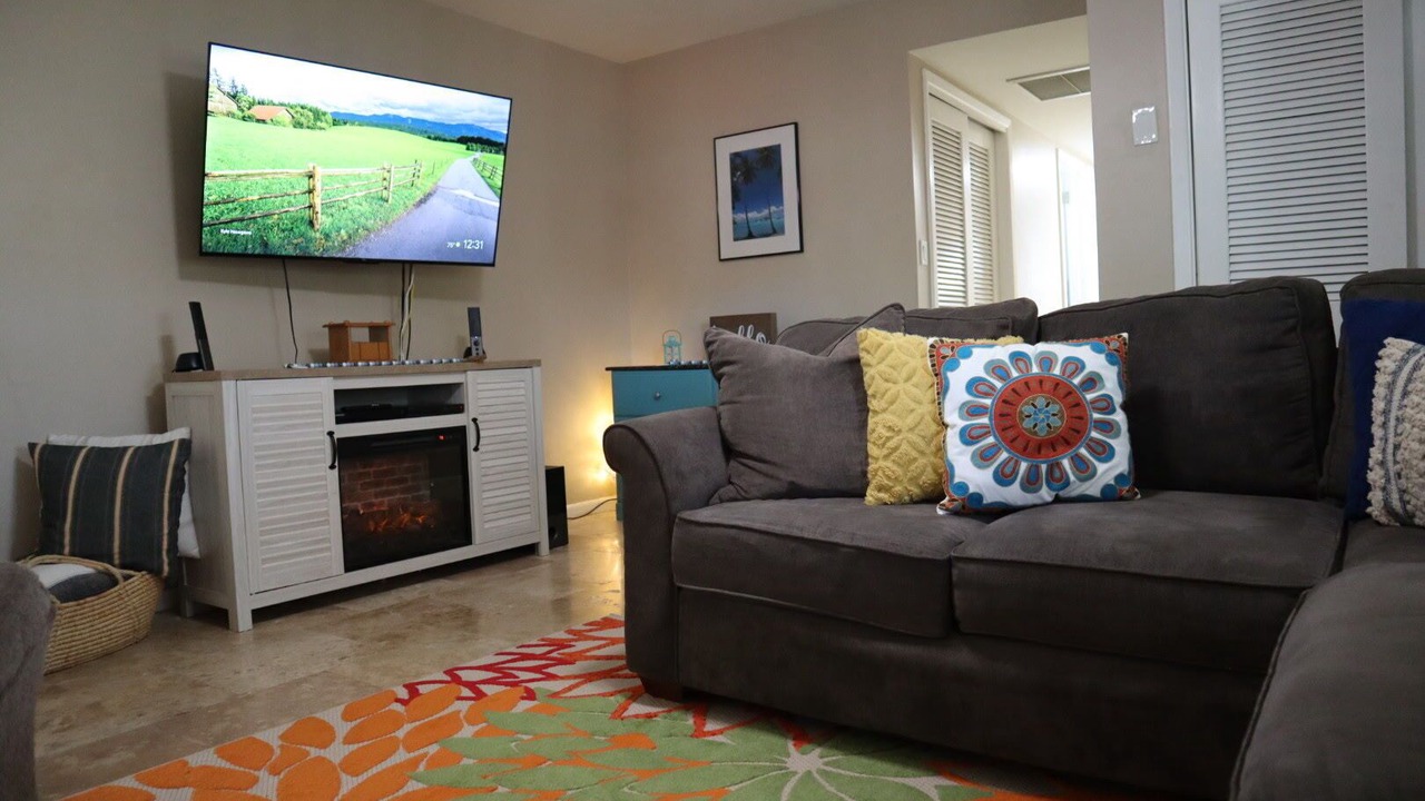 Photo of Livingroom in Bayshore Gardens