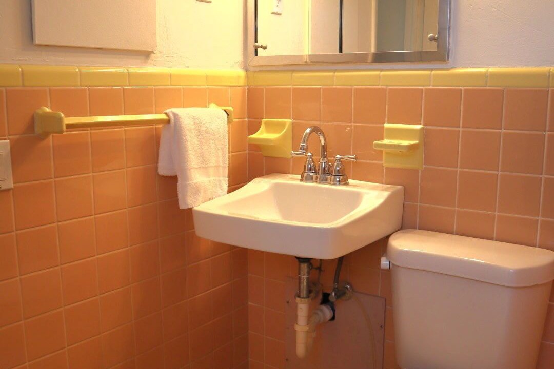 Photo of Bathroom in Bayshore Gardens