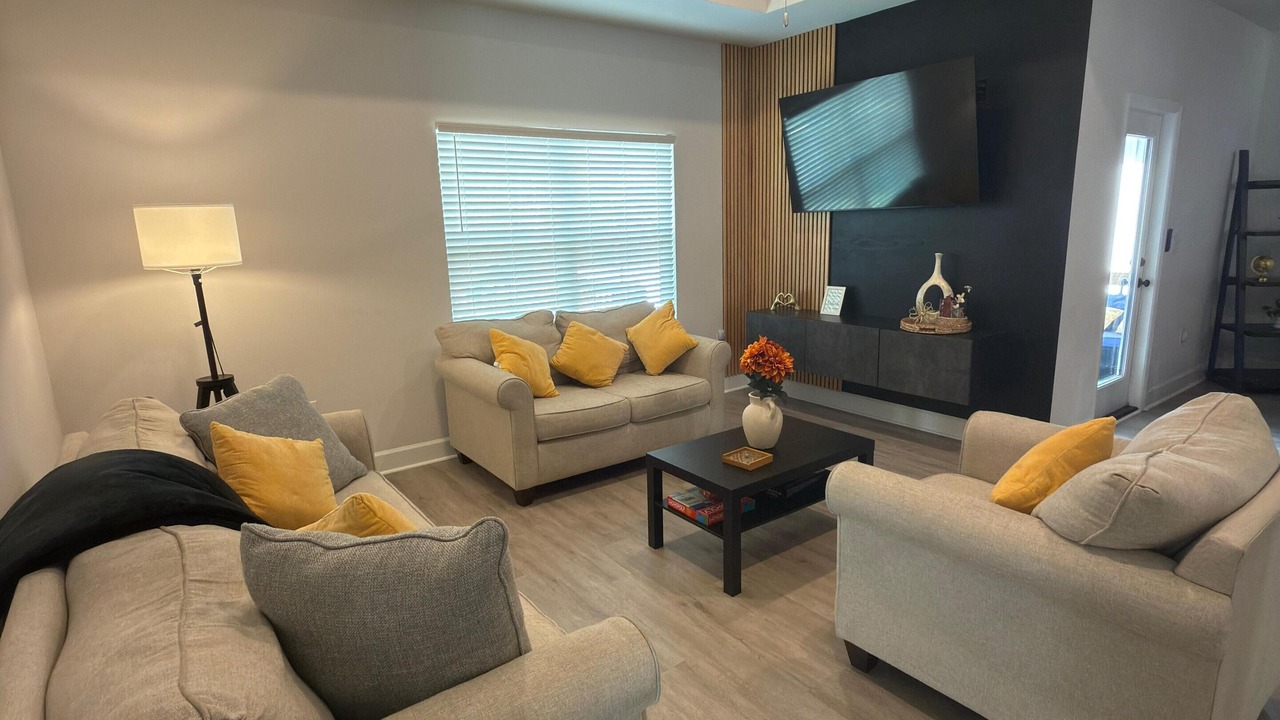 Photo of Livingroom in Tallahassee
