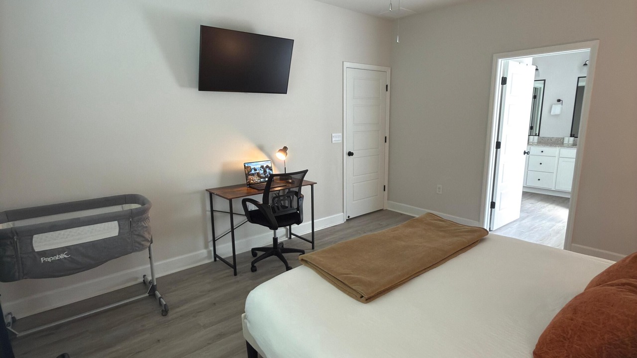 Photo of Bedroom in Tallahassee