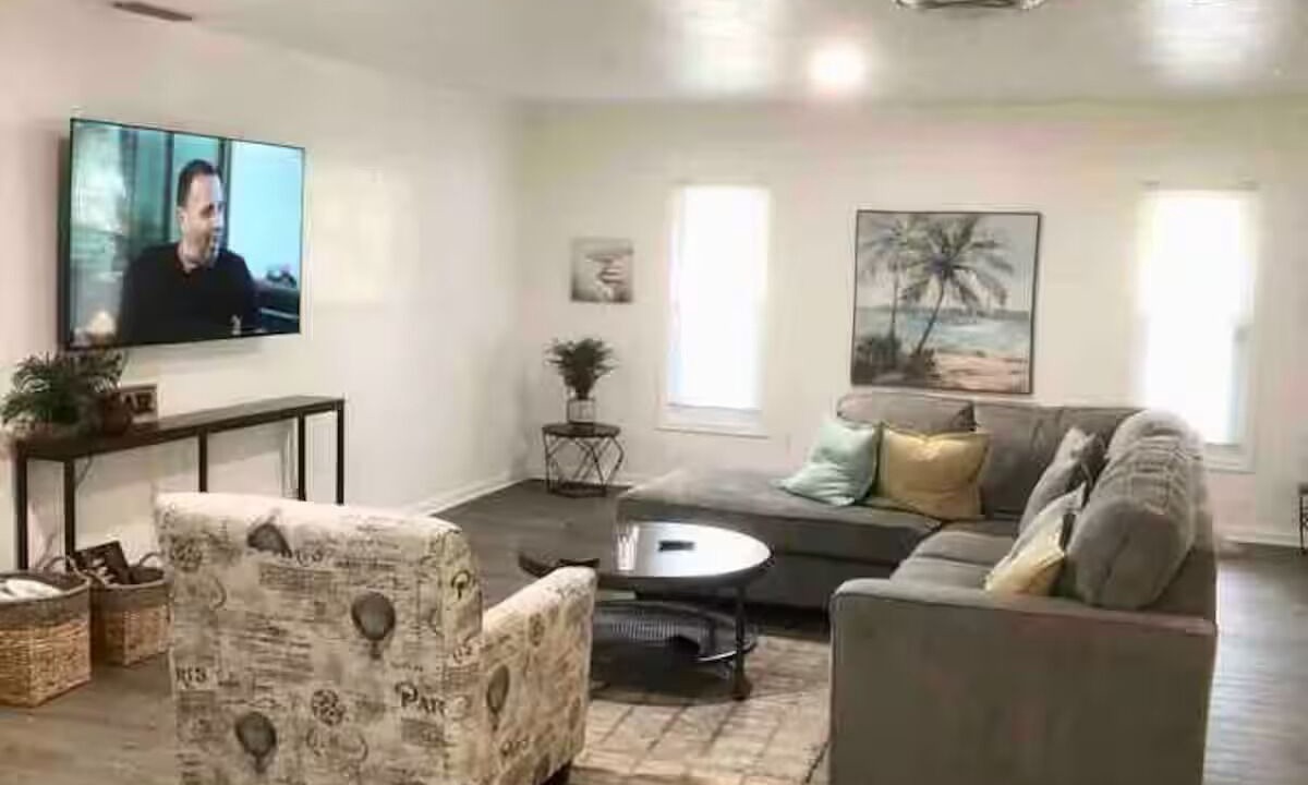 Photo of Livingroom in Gainesville