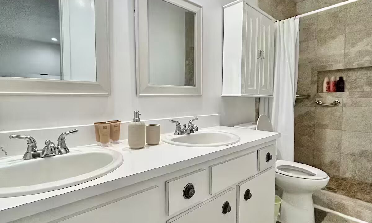 Photo of Bathroom in Gainesville