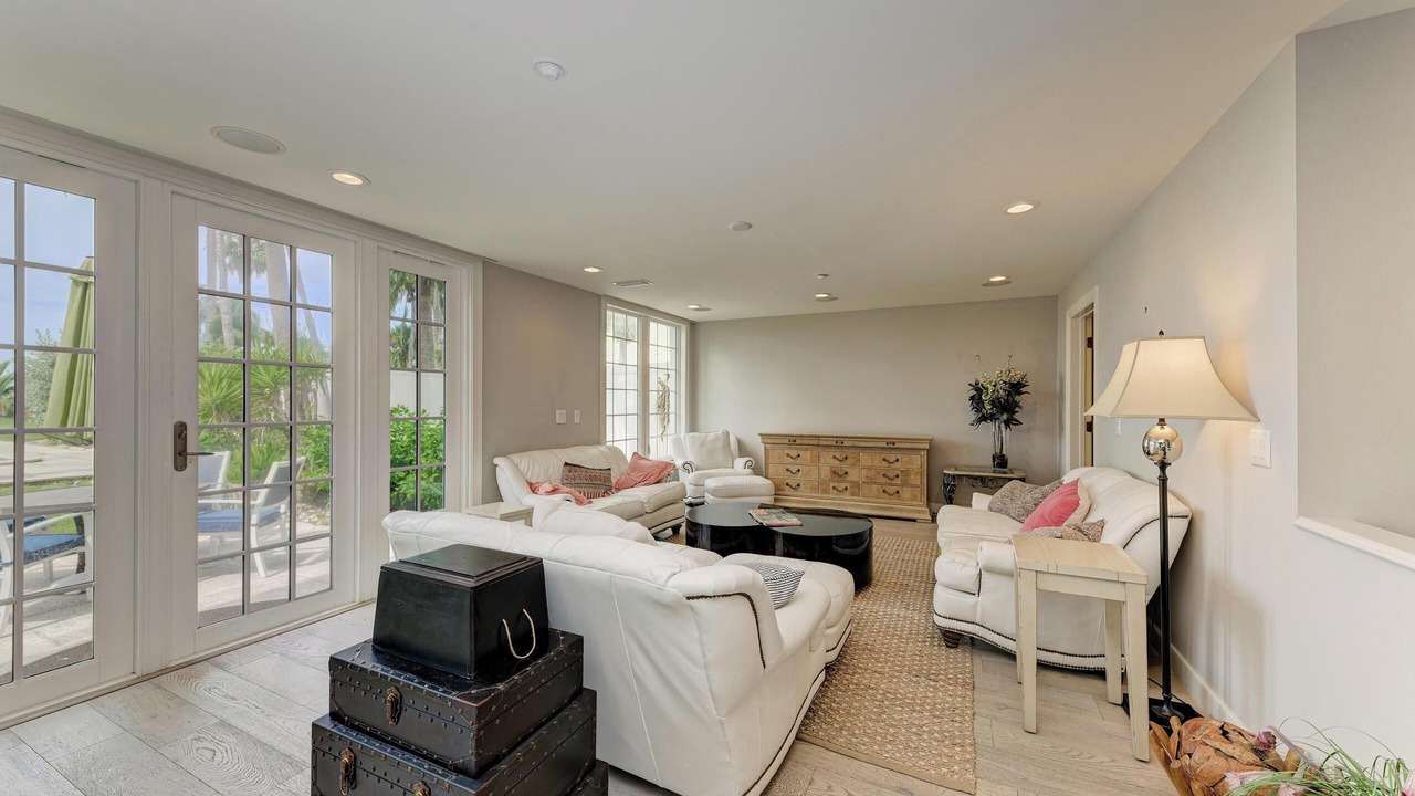 Photo of Livingroom in Longboat Key