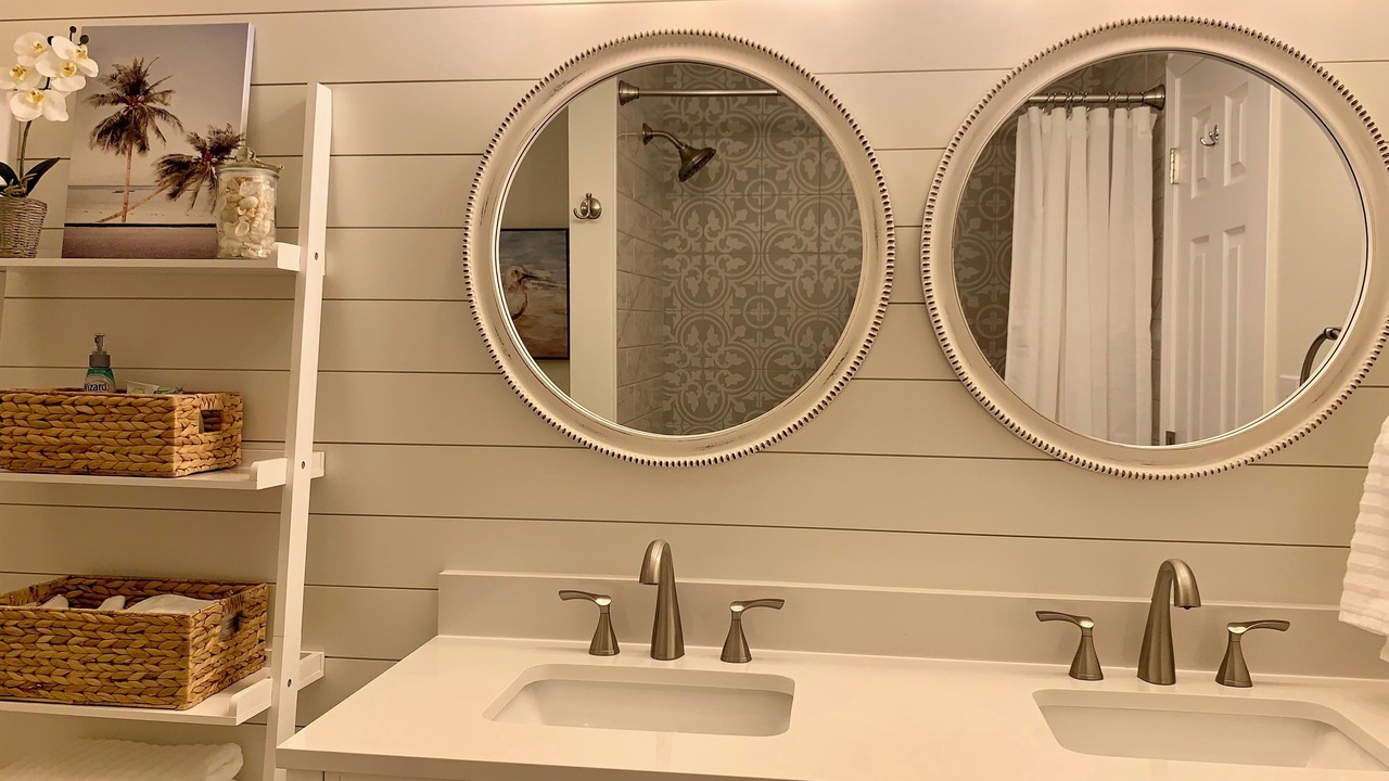 Photo of Bathroom in Gulf Breeze