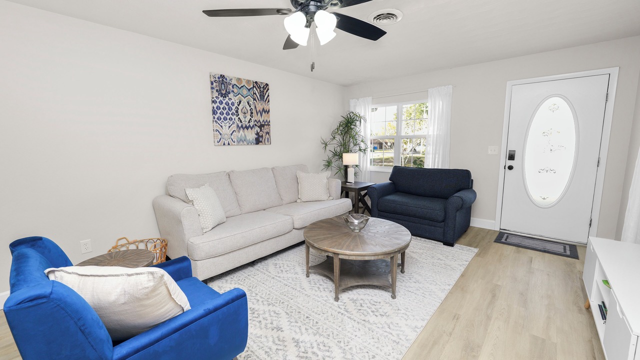 Photo of Livingroom in Lakeland