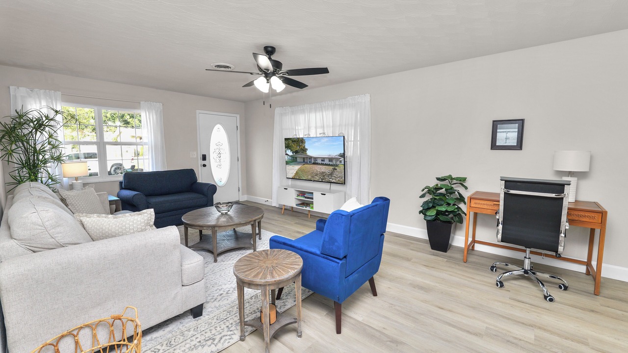 Photo of Livingroom in Lakeland