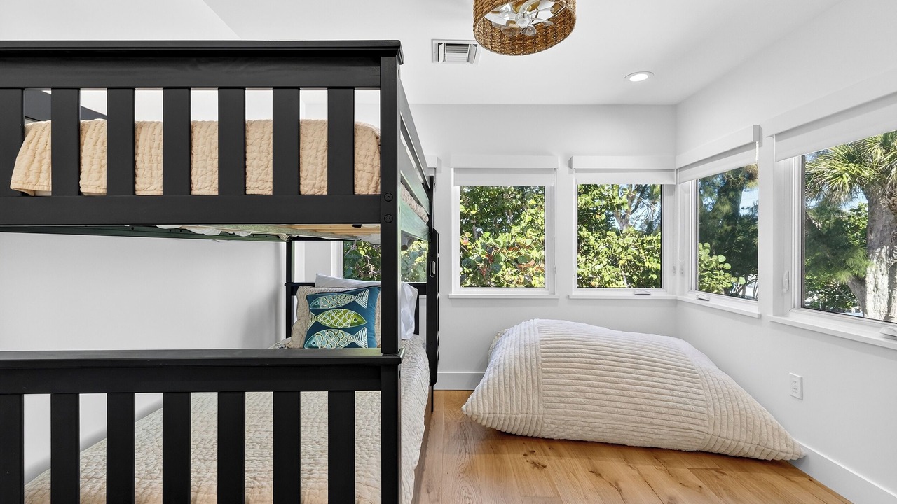 Photo of Bedroom in Boca Grande