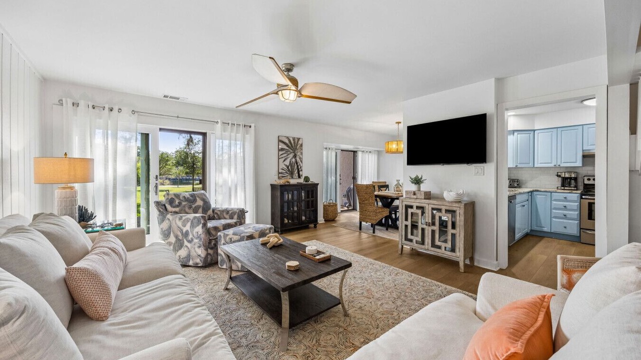 Photo of Livingroom in Fernandina Beach