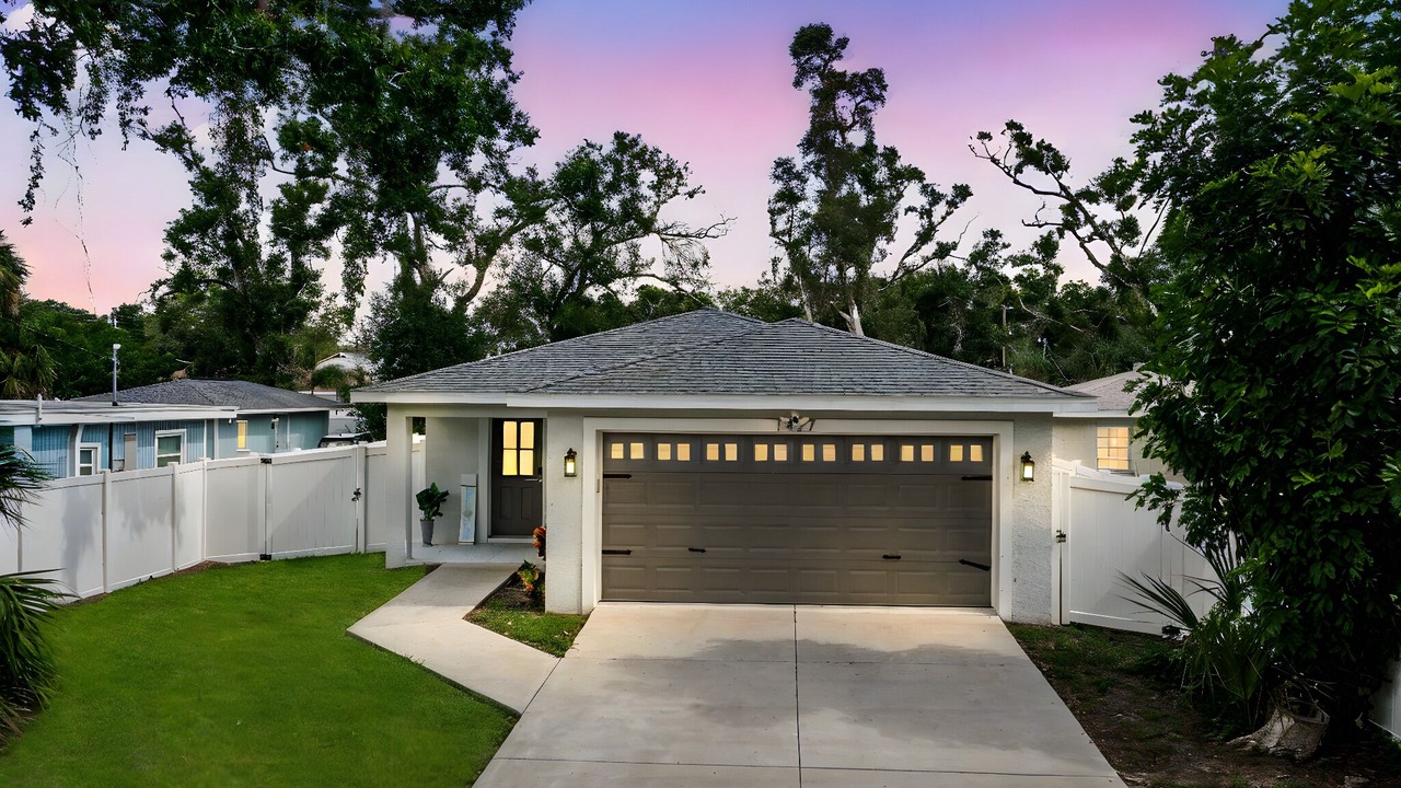 Photo of Outdoor in Central Sarasota