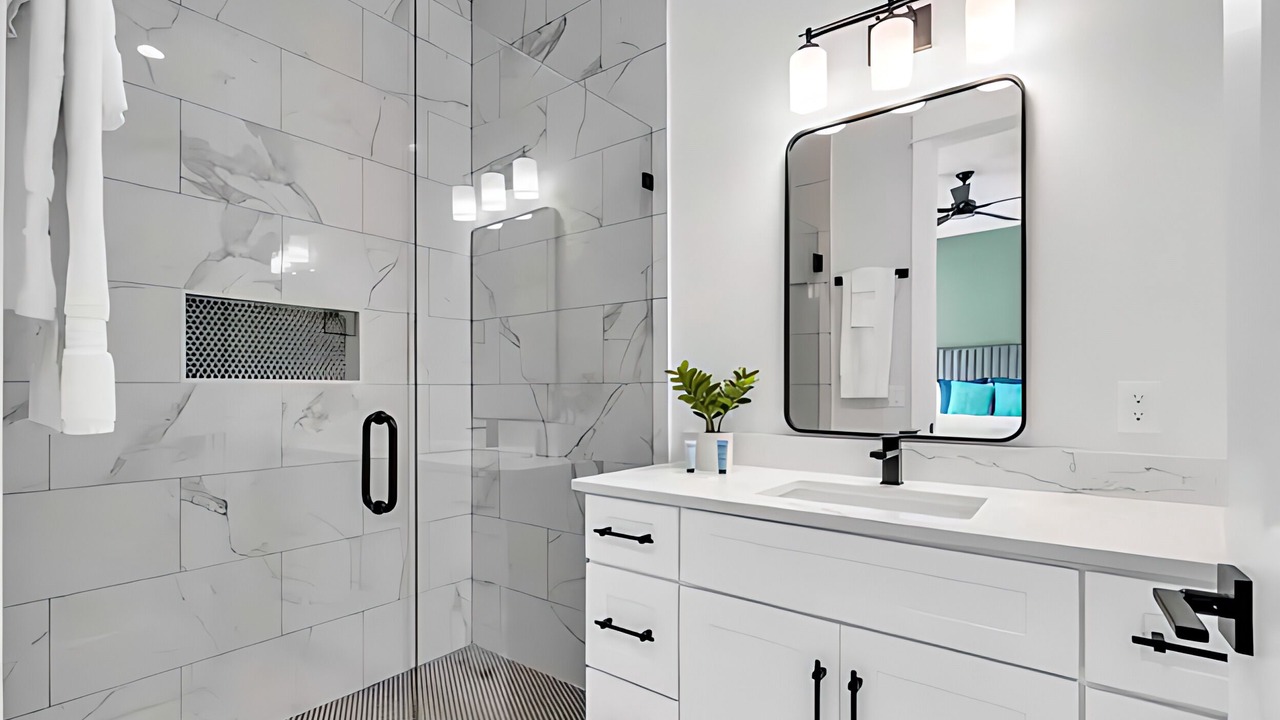 Photo of Bathroom in Bahama Beach