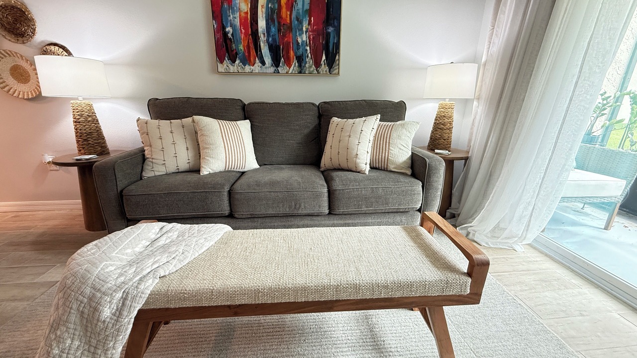Photo of Livingroom in Crescent Beach