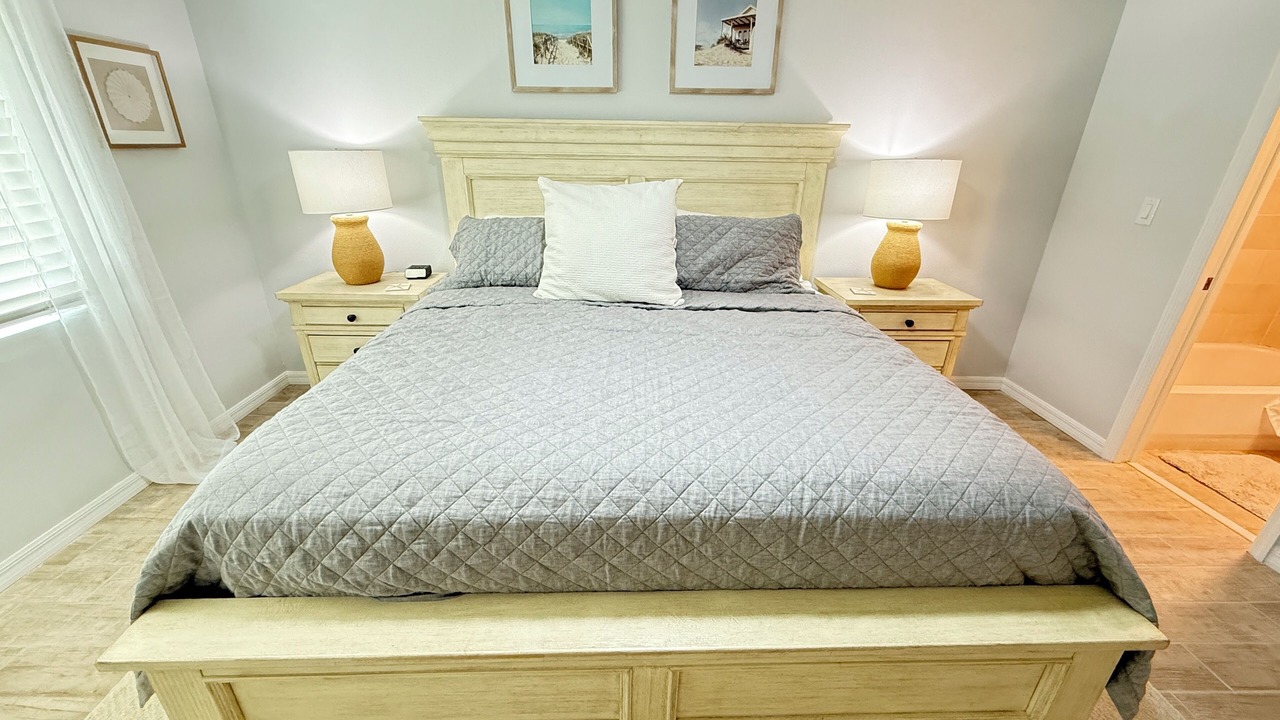 Photo of Bedroom in Crescent Beach