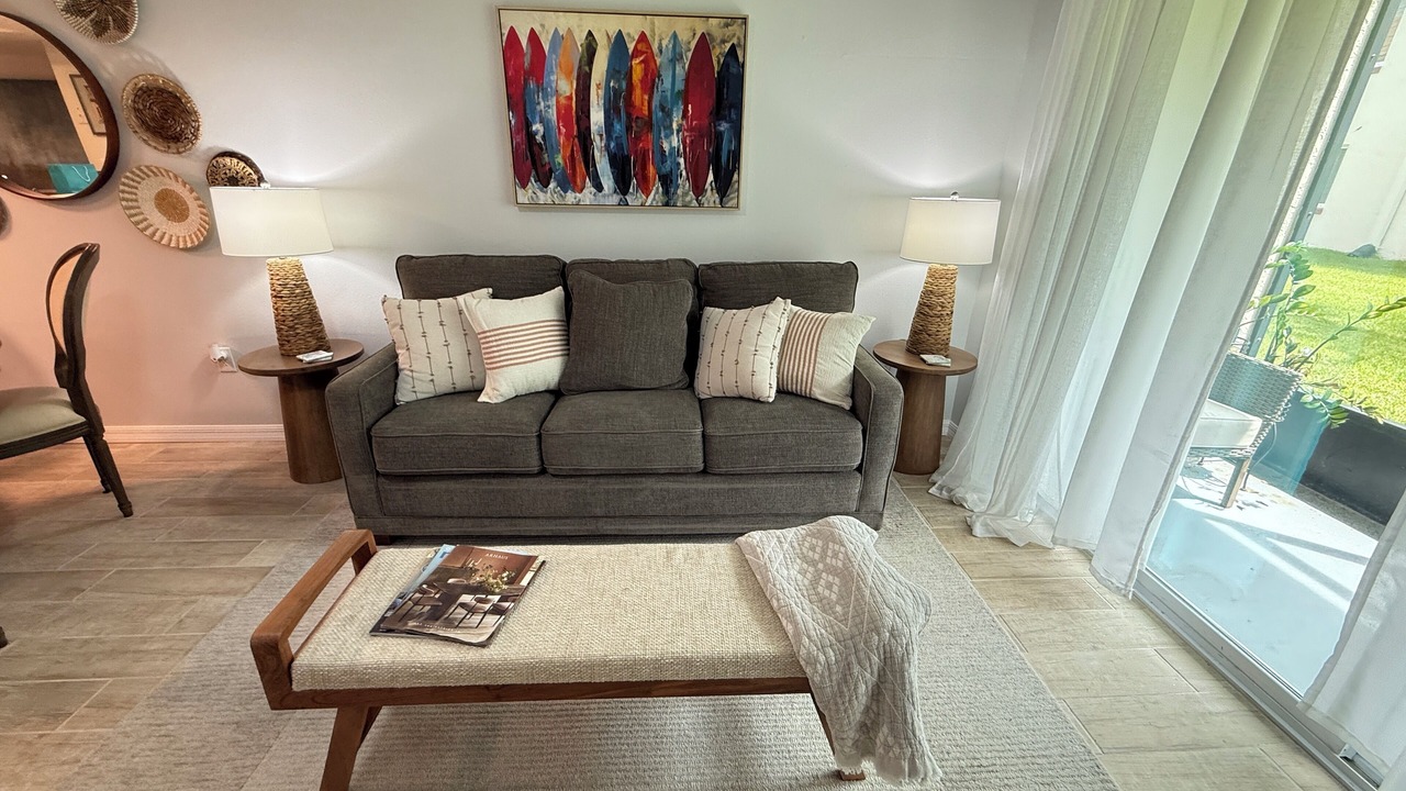 Photo of Livingroom in Crescent Beach