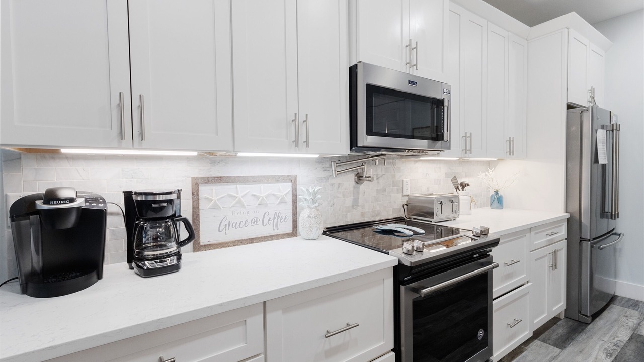 Photo of Kitchen in Laguna Beach Estates