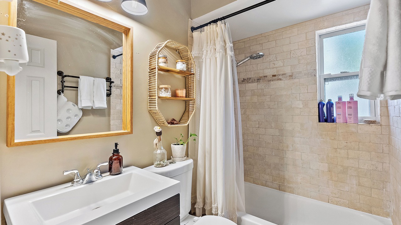 Photo of Bathroom in Coquina Key