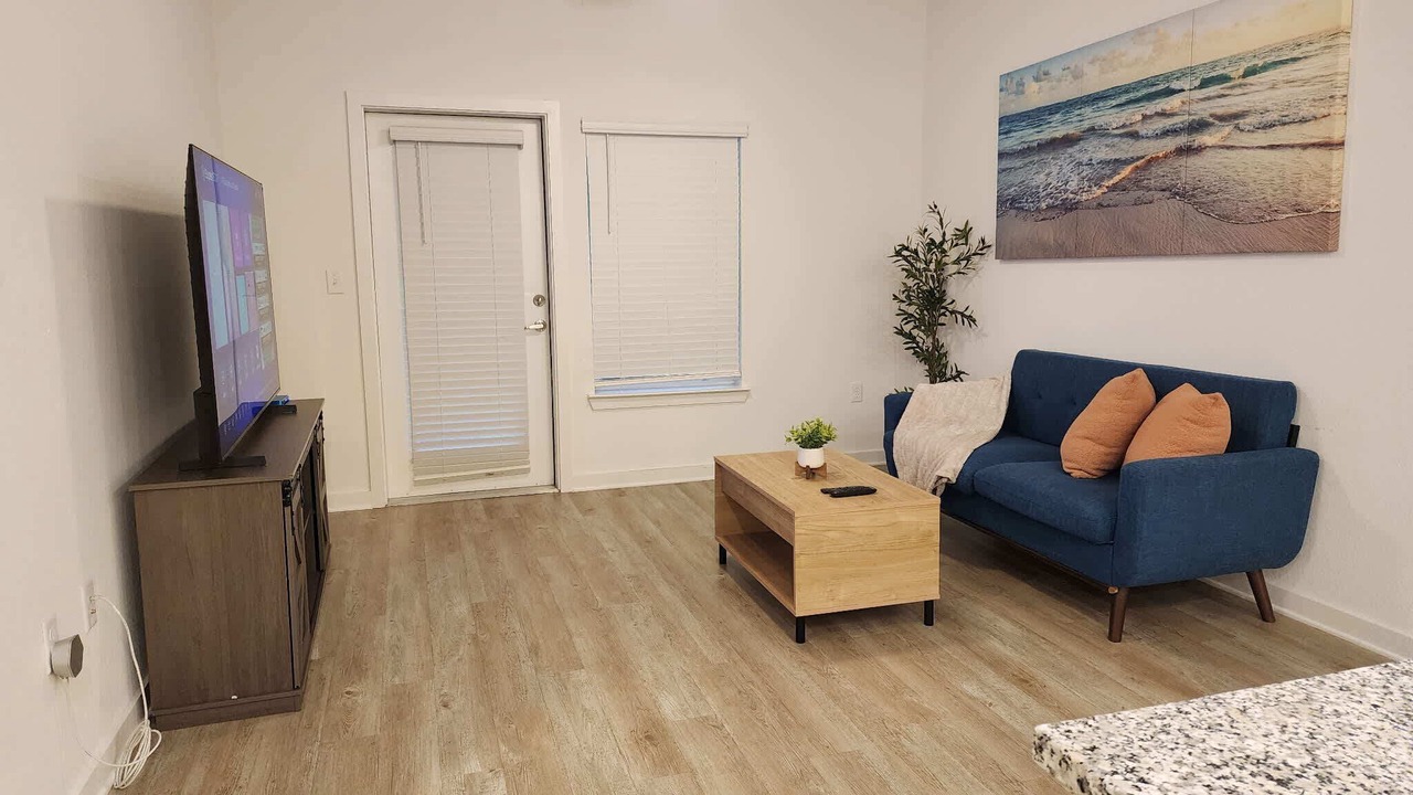 Photo of Livingroom in Golden Glades - The Woods
