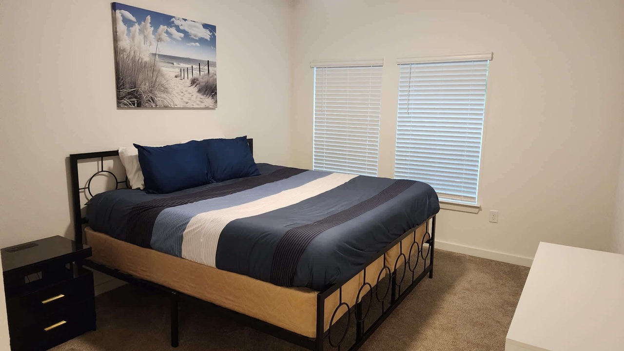 Photo of Bedroom in Golden Glades - The Woods