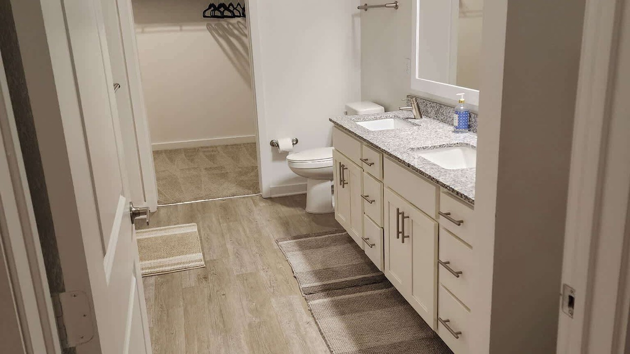 Photo of Bathroom in Golden Glades - The Woods