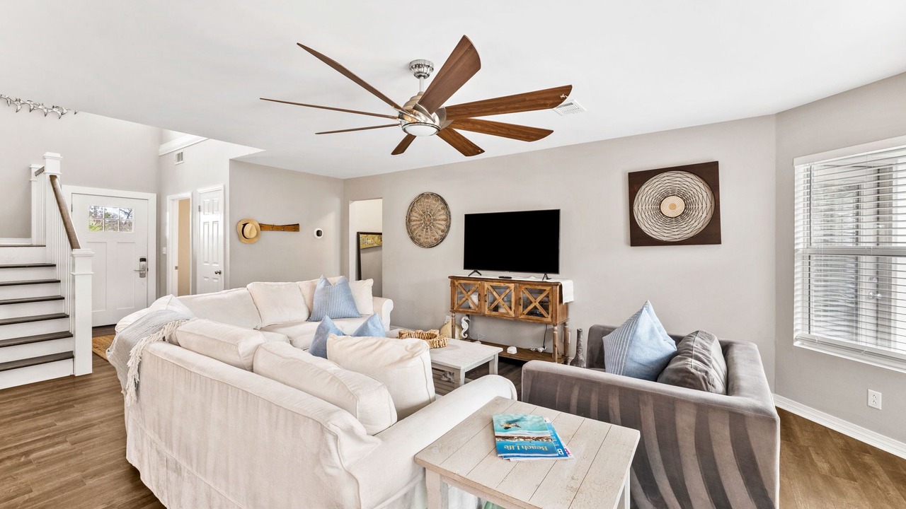 Photo of Livingroom in Gulfview Heights