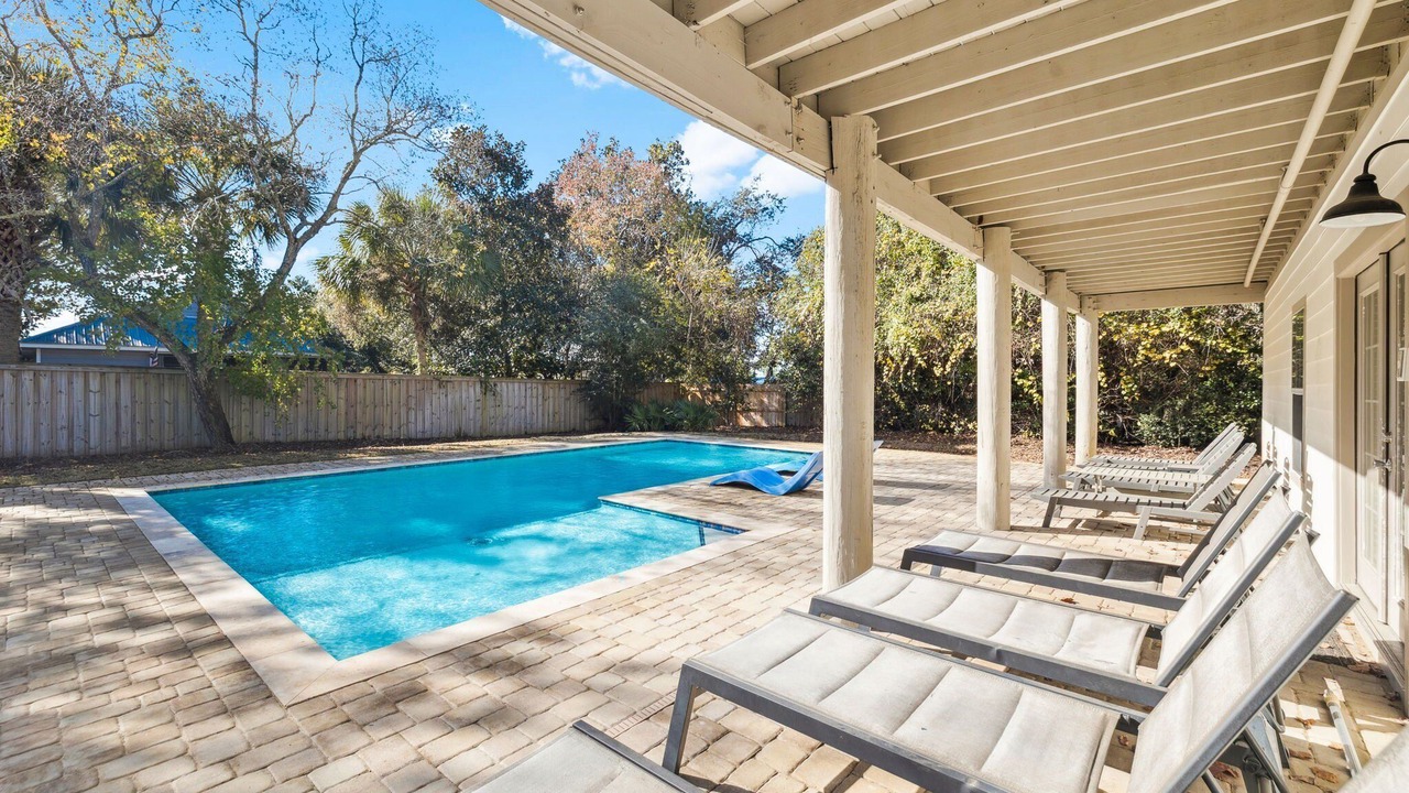Photo of Outdoor in Gulfview Heights