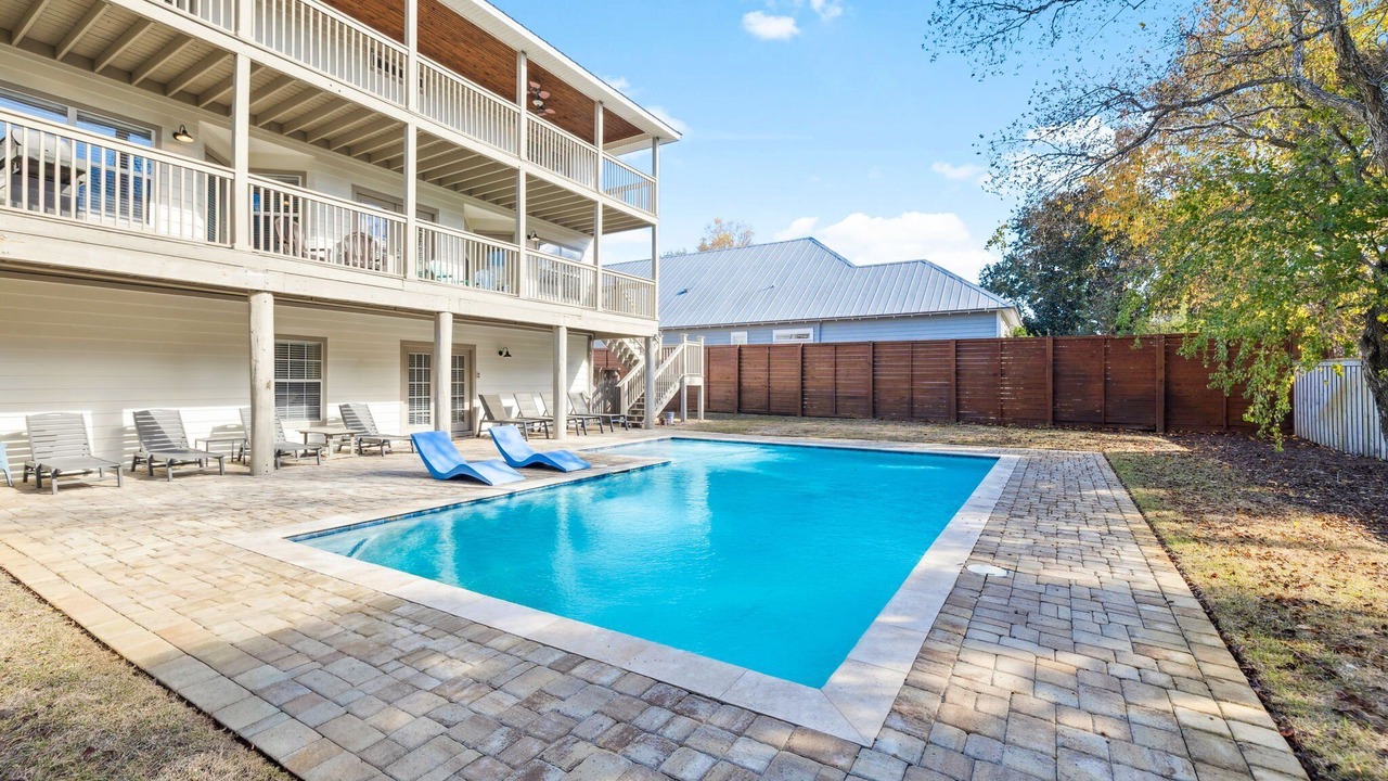 Photo of Outdoor in Gulfview Heights