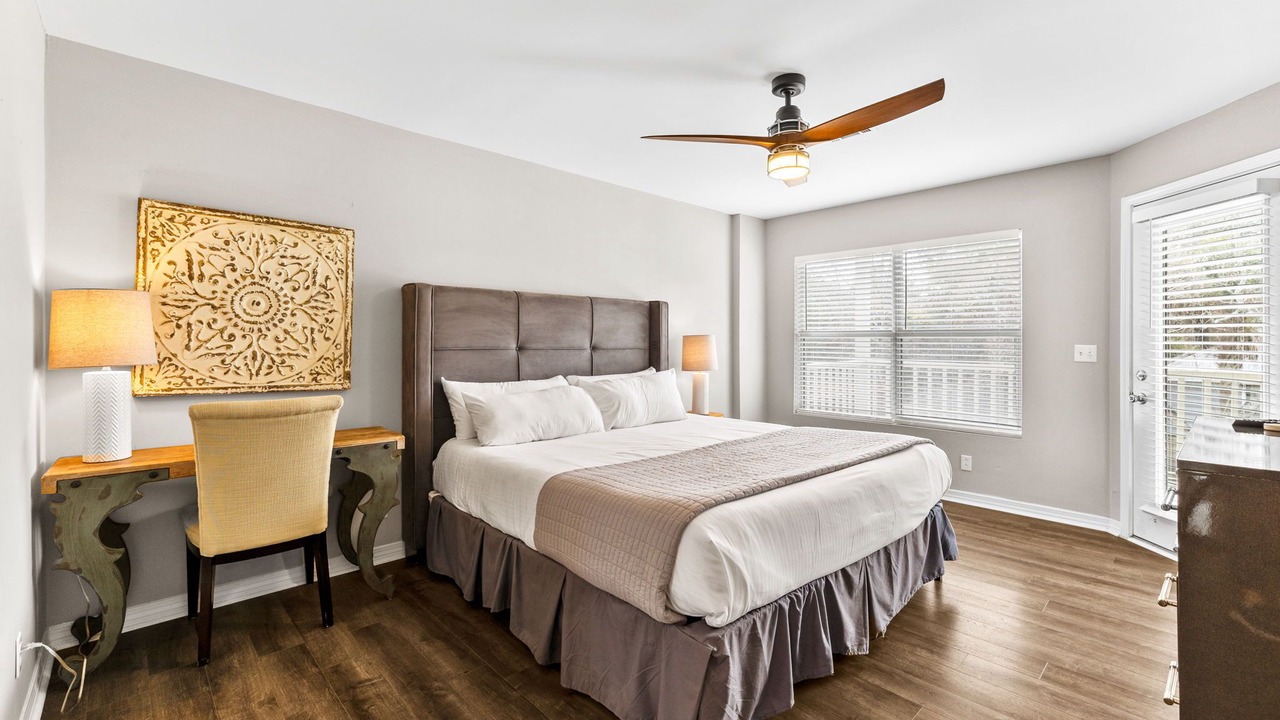 Photo of Bedroom in Gulfview Heights