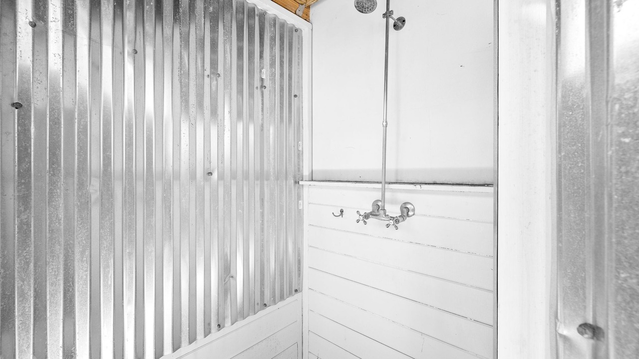 Photo of Bathroom in Gulfview Heights