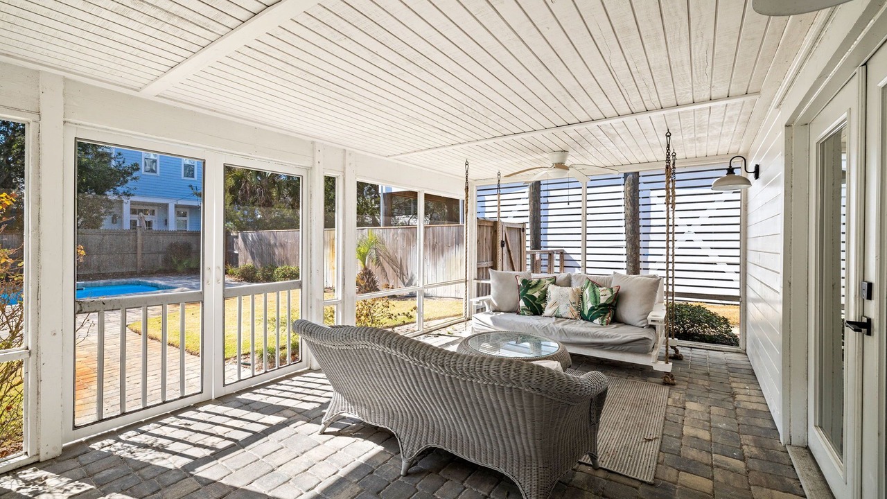 Photo of Patio Balcony in Gulfview Heights