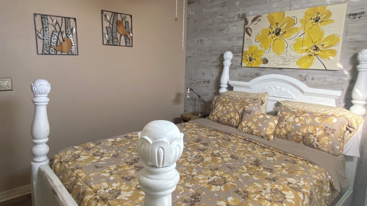 Photo of Bedroom in Davenport