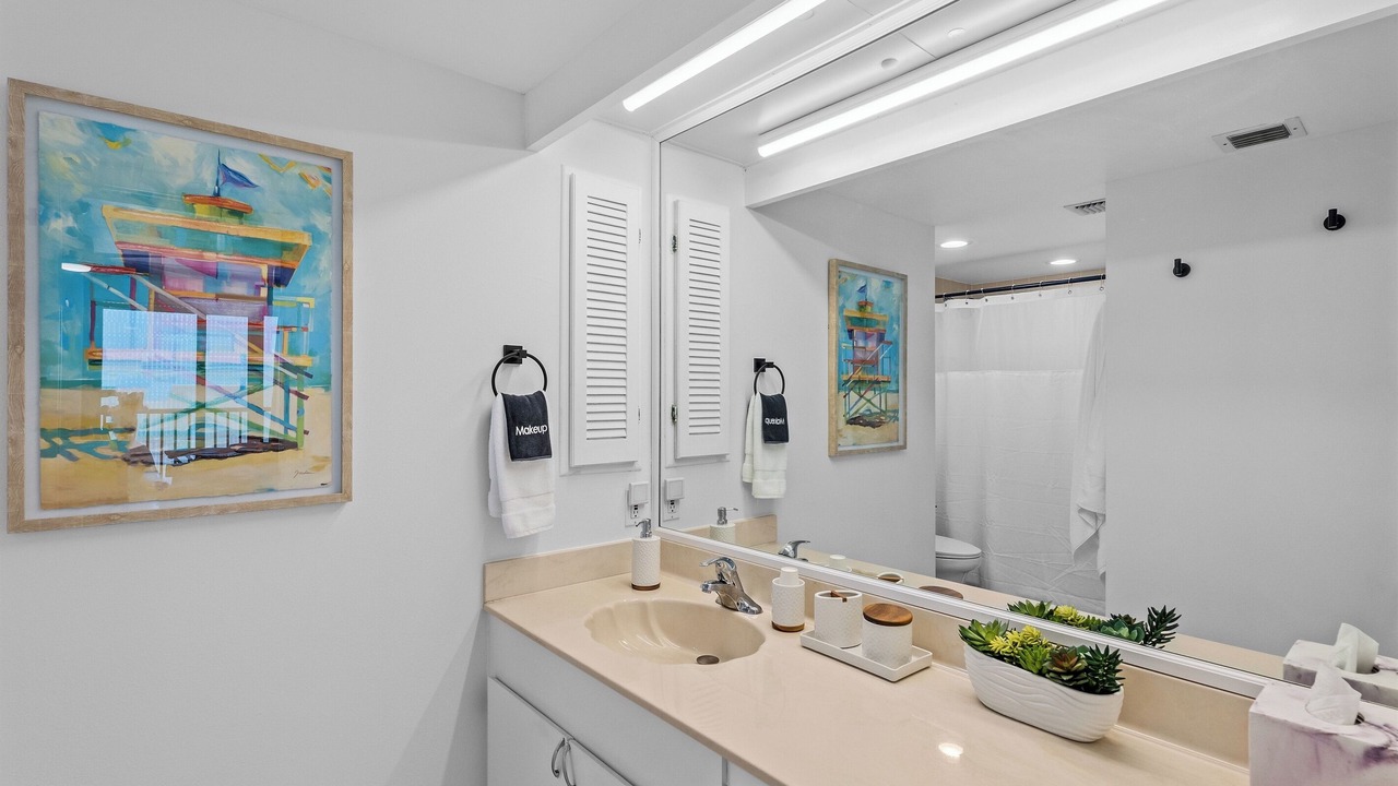 Photo of Bathroom in Vanderbilt Beach