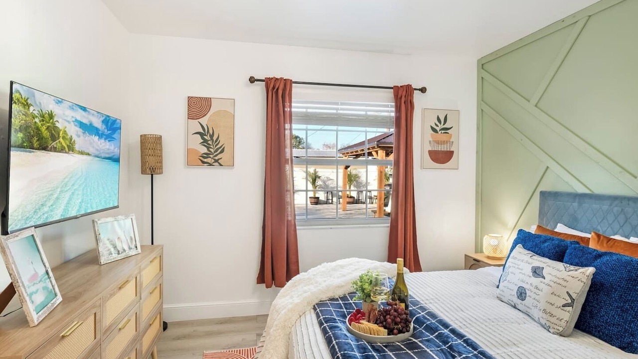 Photo of Bedroom in Apollo Beach