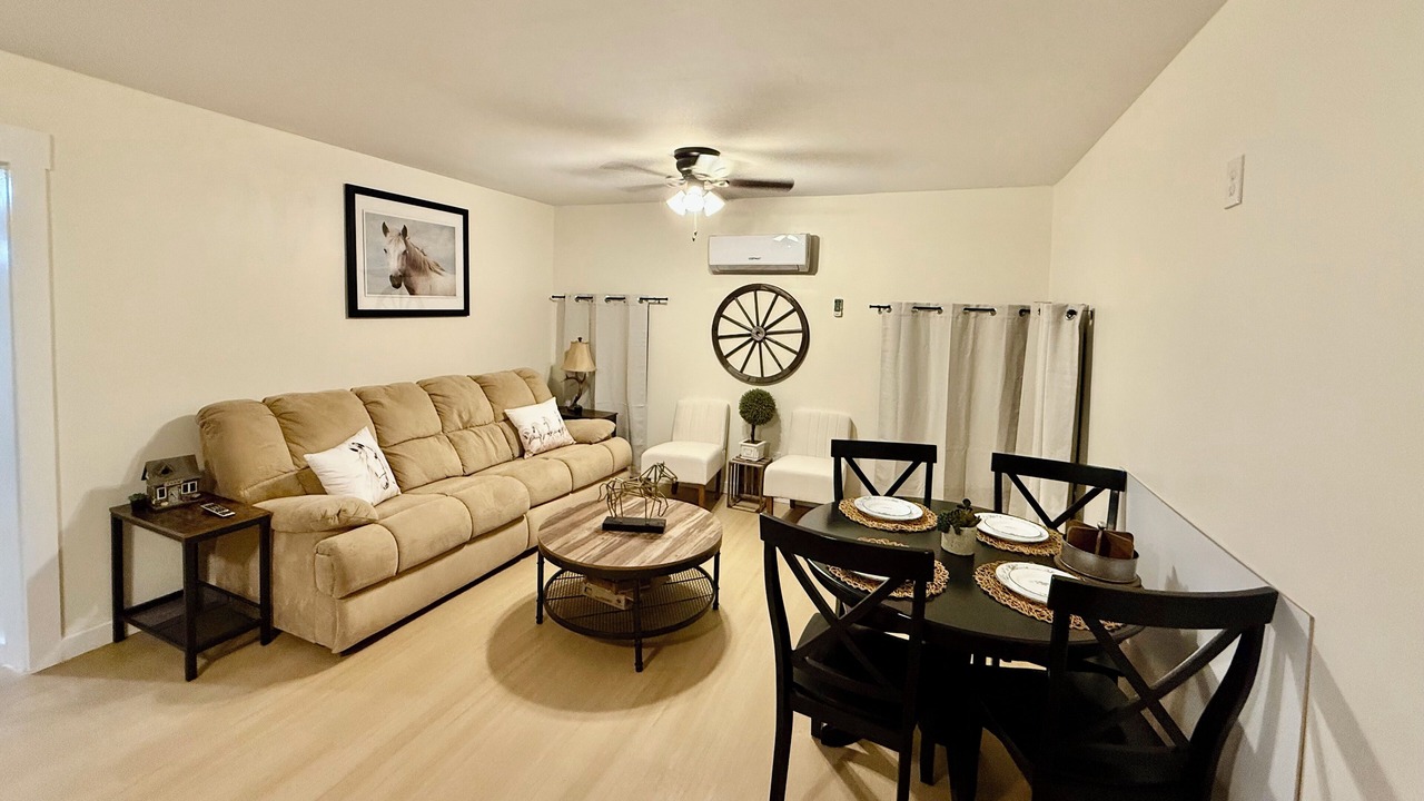 Photo of Livingroom in Altoona