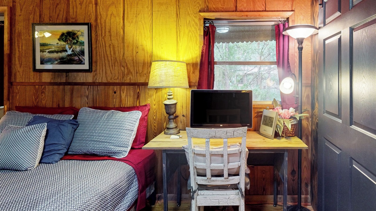 Photo of Bedroom in Bronson