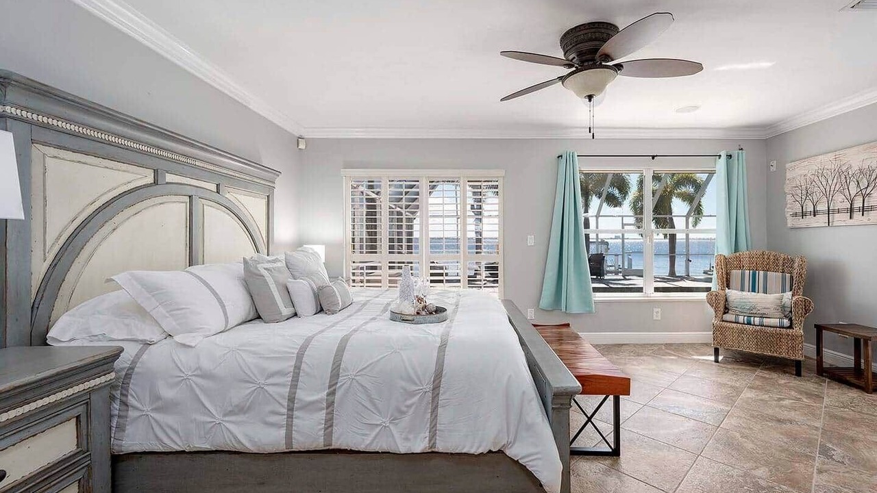 Photo of Bedroom in Caloosahatchee