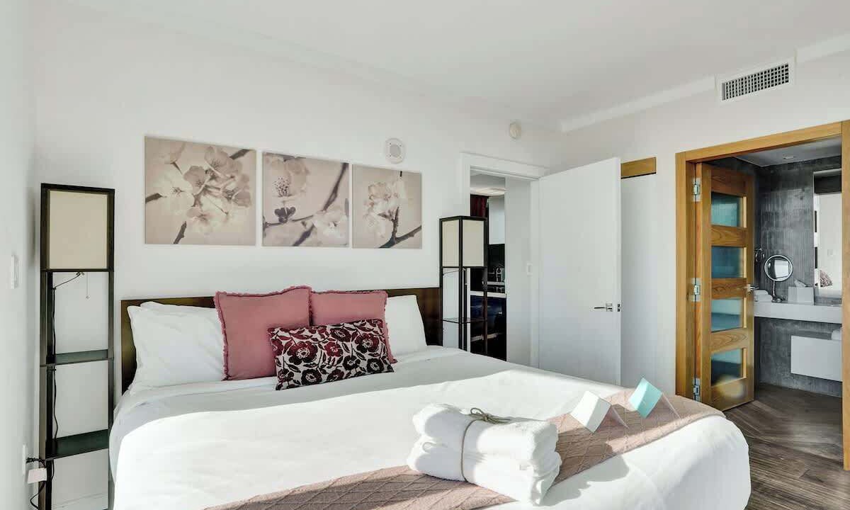 Photo of Bedroom in Coconut Grove