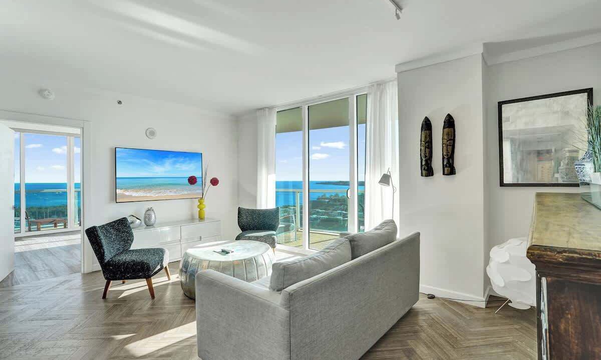 Photo of Livingroom in Coconut Grove
