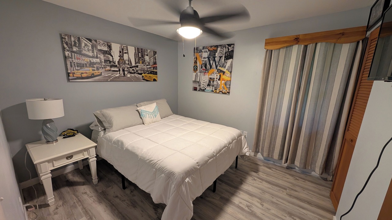Photo of Bedroom in Interchange Square