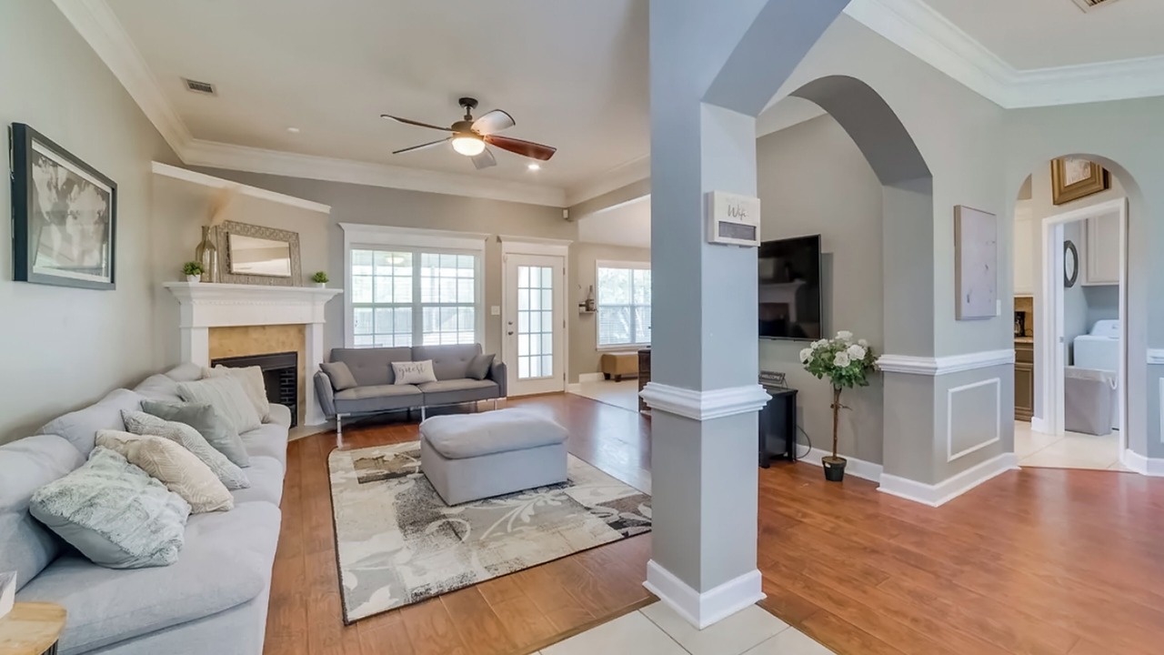 Photo of Livingroom in Valdosta