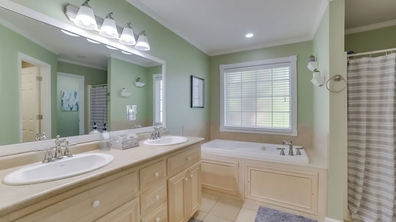 Photo of Bathroom in Valdosta
