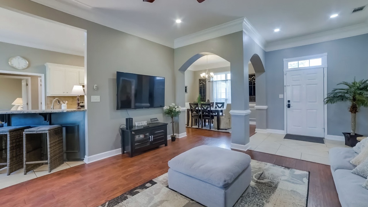 Photo of Livingroom in Valdosta