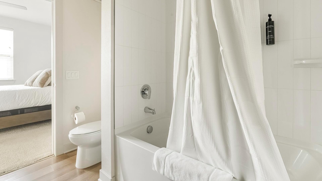 Photo of Bathroom in Biggar